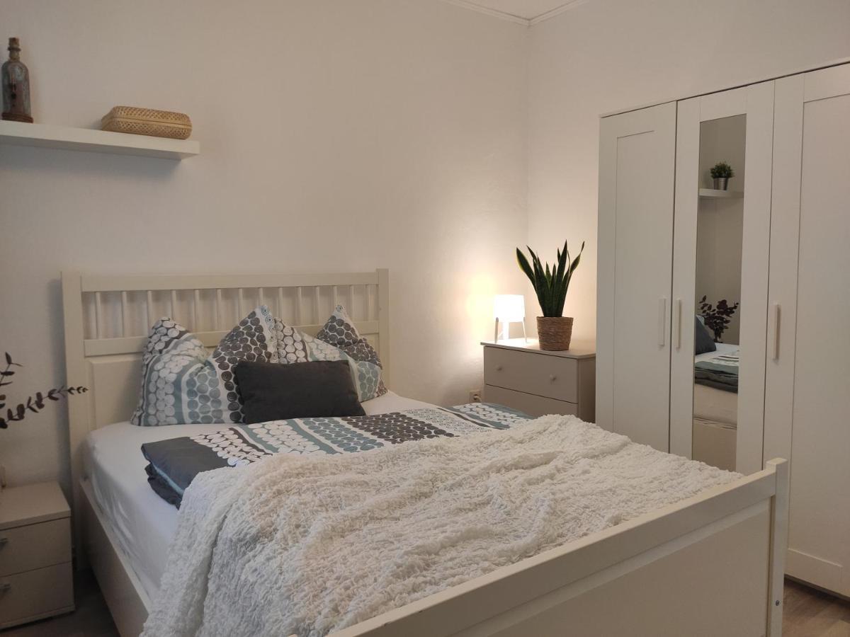 Апартаменты Gemuetliche 2 Zimmer Хильдесхайм Экстерьер фото